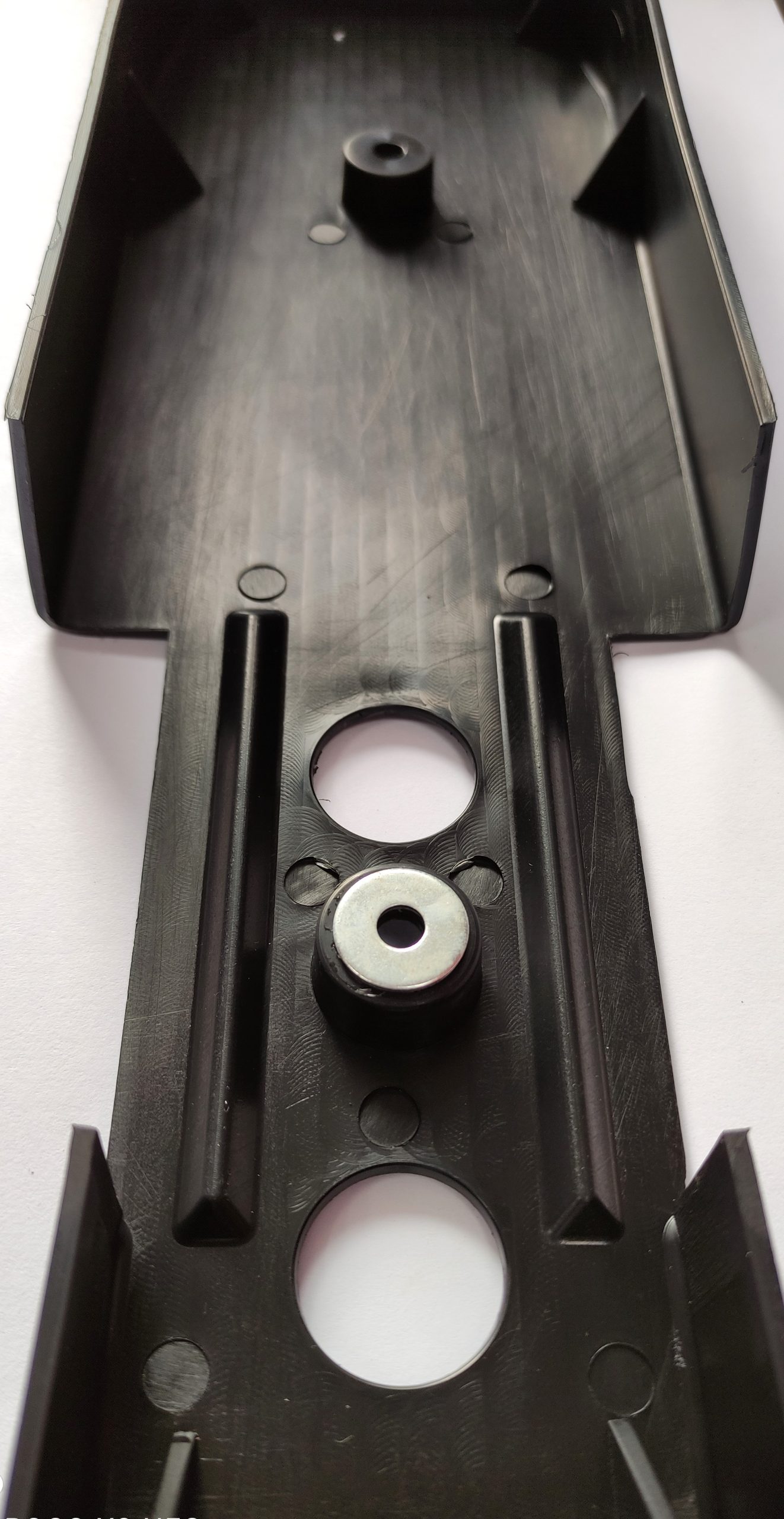 35.1023 UPPER ARM CASTING PLASTIC COVER REV4 1 35.1023 UPPER ARM CASTING PLASTIC COVER REV4