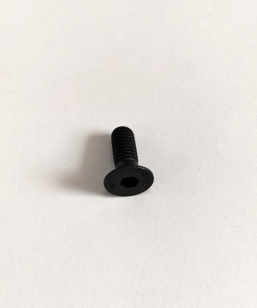 40.9516 (40.9616) HX SOC CSK SCR BLK DIN7991